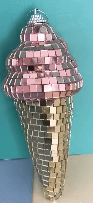 Funkelndes Disco-Eis Hängedekoration mit glitzernden Spiegelornamenten, Retro-Stil für leuchtende Reflexionen im Zuhause